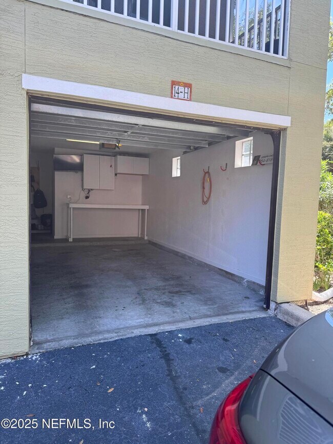 Building Photo - 10075 GATE N Pky