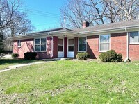 Building Photo - 23 Ridgewood St