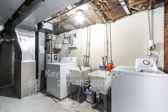 Building Photo - 419 W Jefferson St