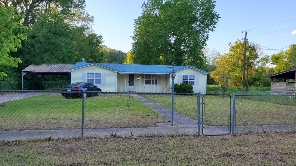 Primary Photo - 20936 Dawn Hill East Rd