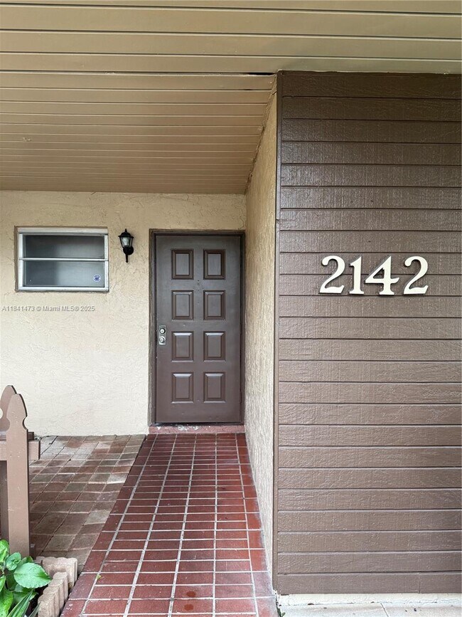 Building Photo - 2142 Nova Village Dr