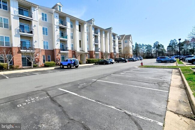 Building Photo - 21216 McFadden Square