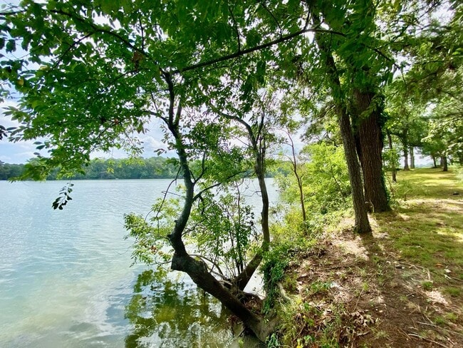 Building Photo - Available 06-22-26! Updated Waterfront Home! Extras Like Workshop & Sunroom, Pet Friendly, Hardwo...