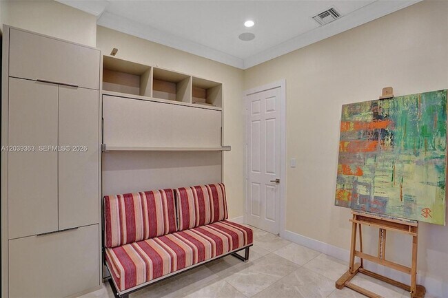 Building Photo - 1529 Shoreline Way