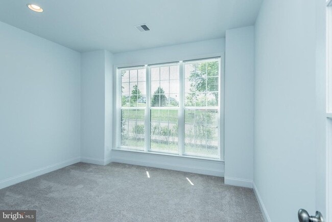 Building Photo - 3221 Ruth Way