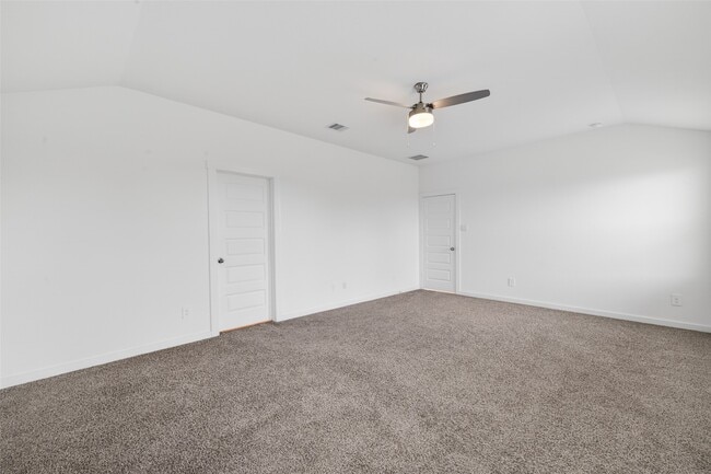Building Photo - 30039 Gallatin River Ln