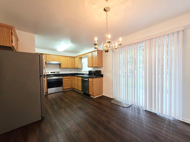 Building Photo - 1011 Granite Ct