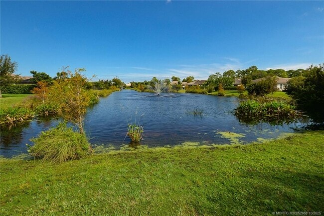 Building Photo - 3451 SW Blackberry Ln