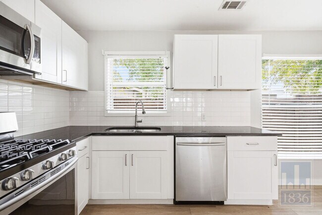 Building Photo - 5308 Overbrook Dr