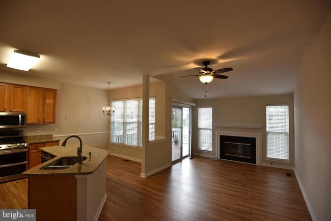 Building Photo - 44057 Rising Sun Terrace