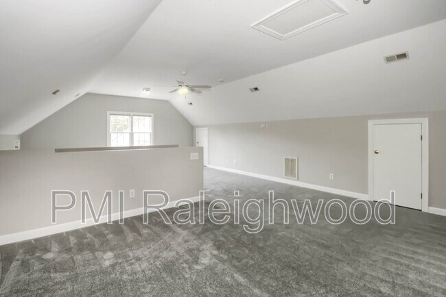 Building Photo - 301 Perry Creek Dr