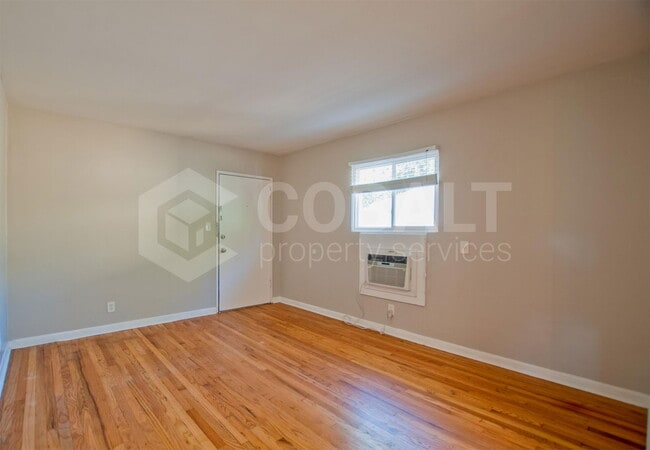 Building Photo - 767 Greenwood Ave NE