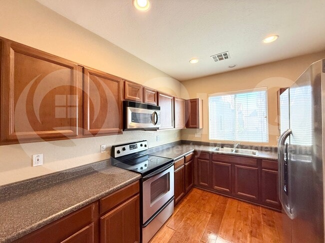 Building Photo - 760 N Laguna Dr