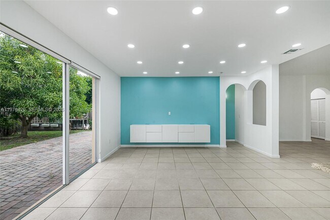 Building Photo - 11863 SW 253rd Terrace