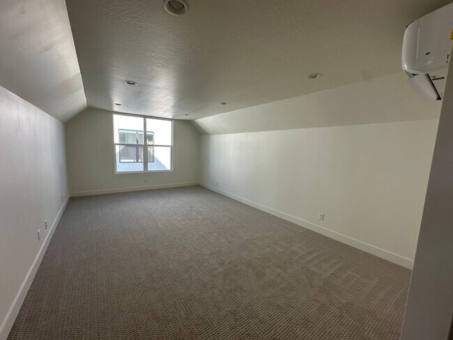 Building Photo - Desert Horizon!! BEAUTIFUL BRAND NEW 4 bed...