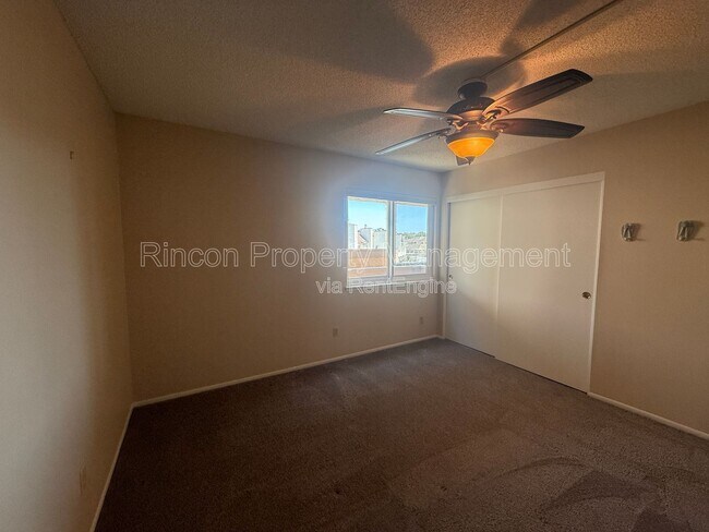 Building Photo - 556 Terrace View Pl