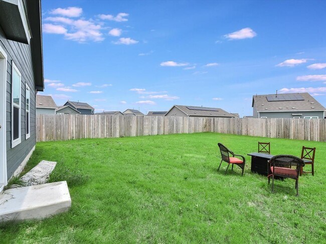 Building Photo - 2712 Louris Ln