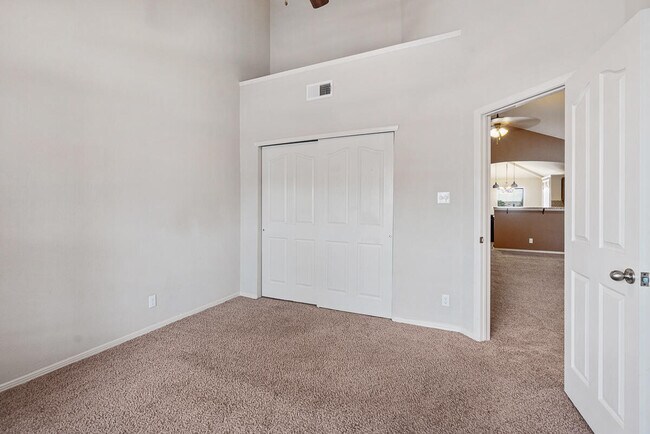 Building Photo - 11100 Bullseye St