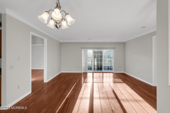 Building Photo - 325 Regency Pl