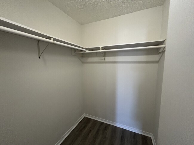 Building Photo - 3 BD 2 BA APARTMENT BY TTU FOR RENT