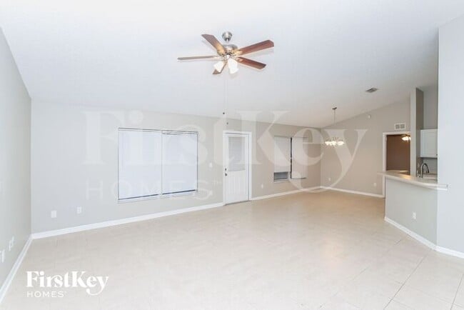 Building Photo - 2655 San Filippo Dr SE