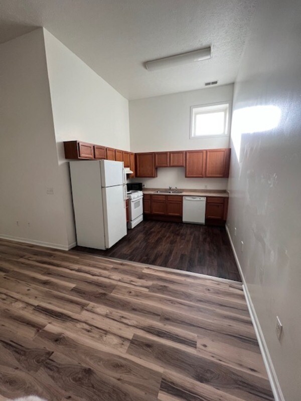 Building Photo - 113 N Harrison St