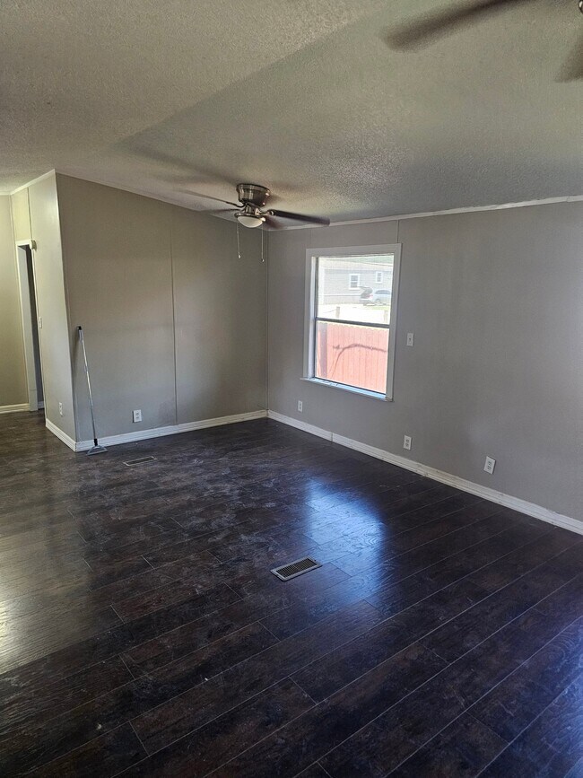 Building Photo - 20702 N Navasota St