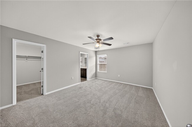 Building Photo - 4404 SW Sackett Ave