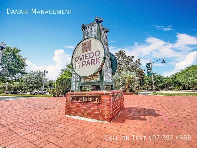 Building Photo - 473 Oviedo Blvd