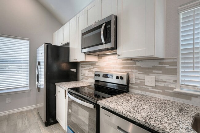 Building Photo - 9751 Black Gum