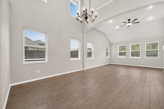 Building Photo - 30359 Limber Pines Dr