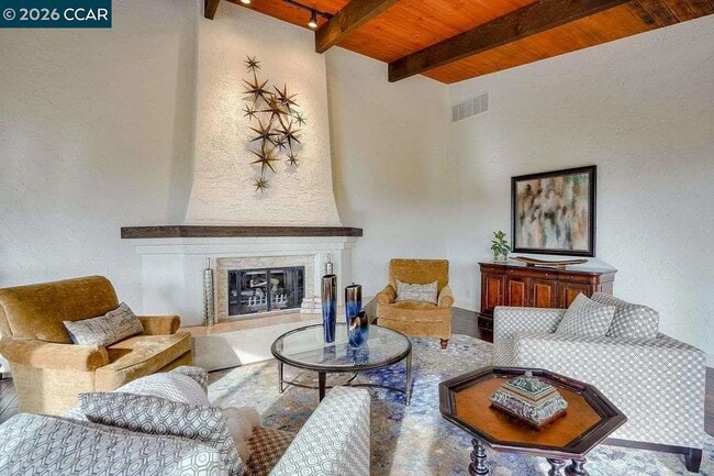 Building Photo - 44 Pulido Ct