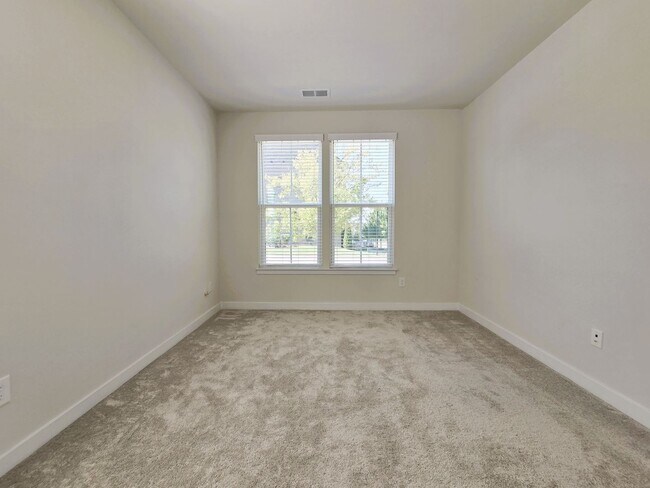 Building Photo - 2209 Cantina Ln