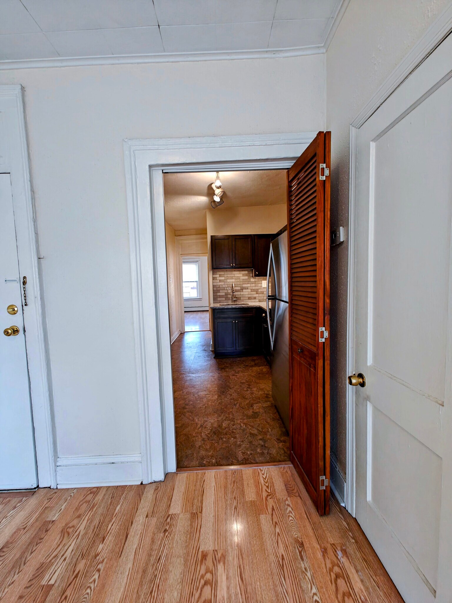 Building Photo - 314 7th Street