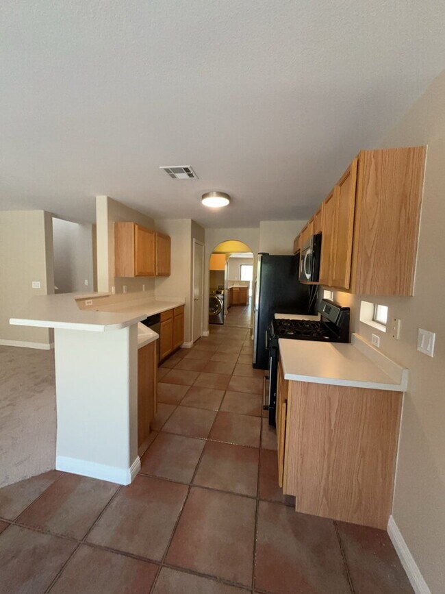 Building Photo - Beautiful Southwest Home in Southwest Ranch!