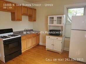 Building Photo - 1686-1688 N Van Buren St