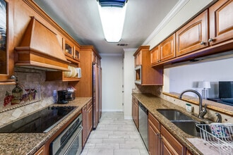 Building Photo - 4212 Medical Dr