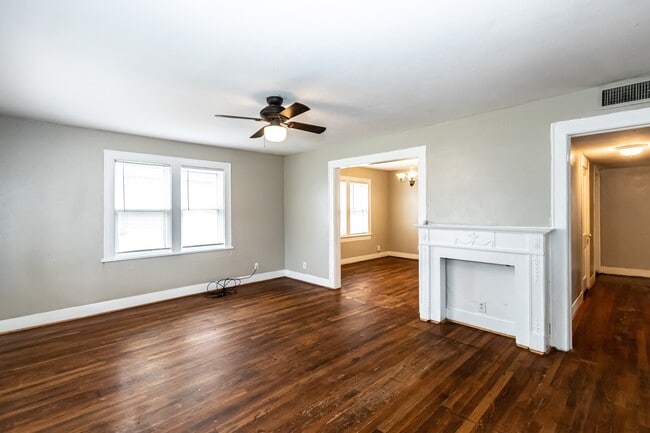 Building Photo - 2310 15th St