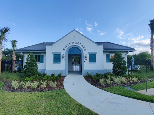 Building Photo - 23261 Willow Glen Way