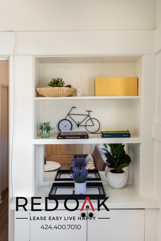 Building Photo - 1403 Innes Pl