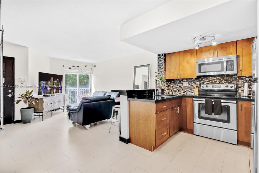 Primary Photo - 8660 NW 6th Ln