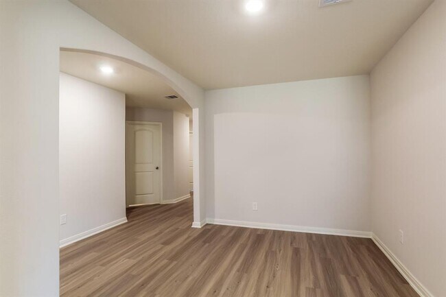 Building Photo - 10494 Red Cardinal Dr