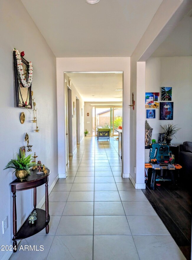 Building Photo - 9799 W Cashman Dr
