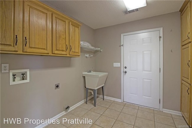 Building Photo - 4 br, 2 bath House - 466 Harvest Loop