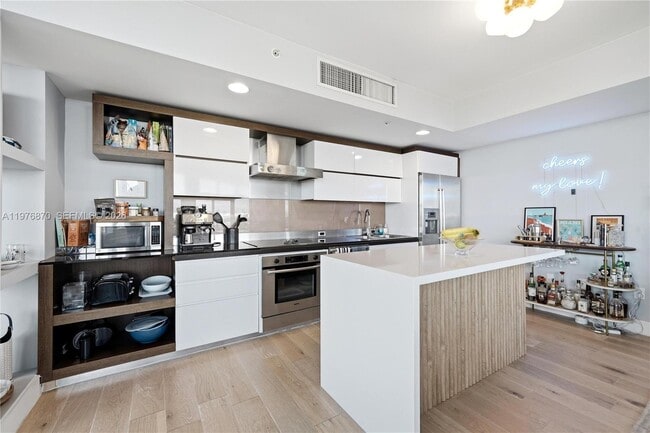 Building Photo - 2155 Washington Ct