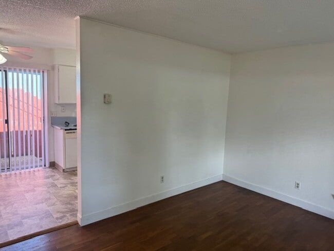 Building Photo - 510-512 PLUM