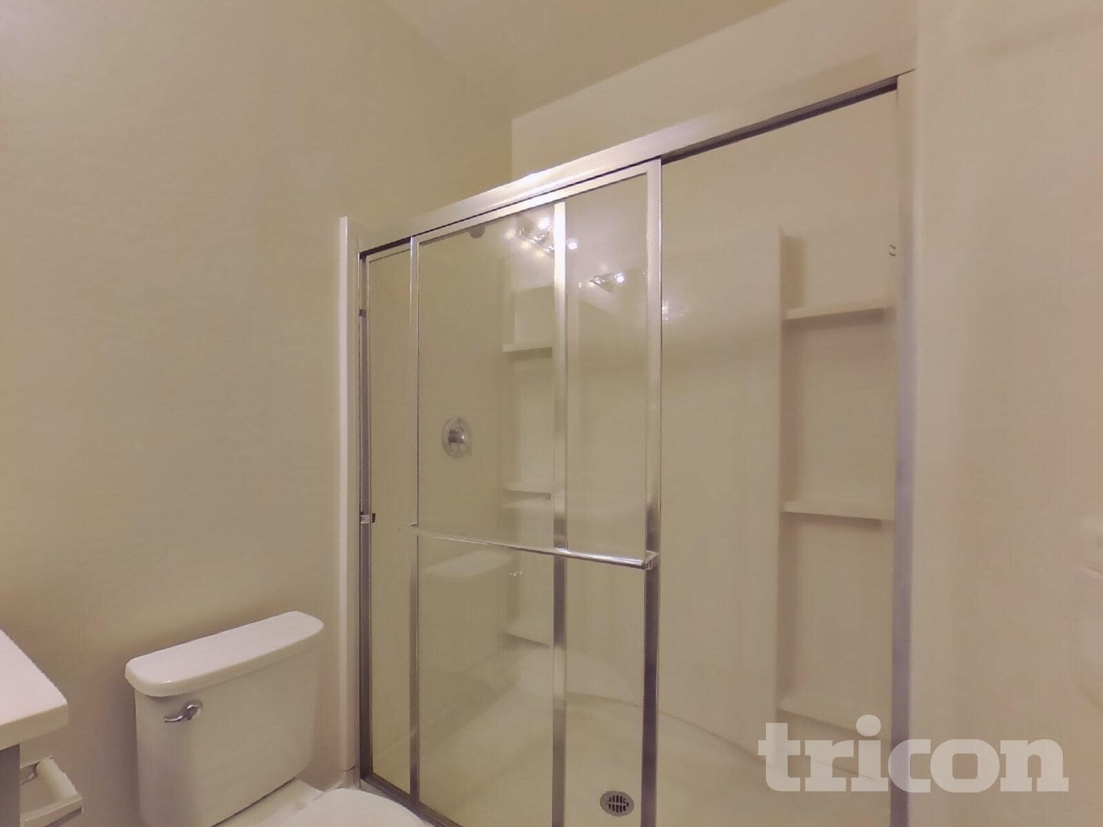 Building Photo - 2638 E Danbury Rd