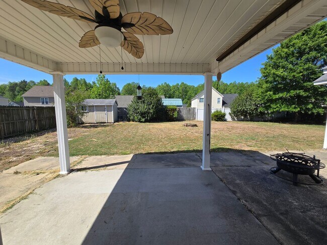 Building Photo - 362 Broad Dr