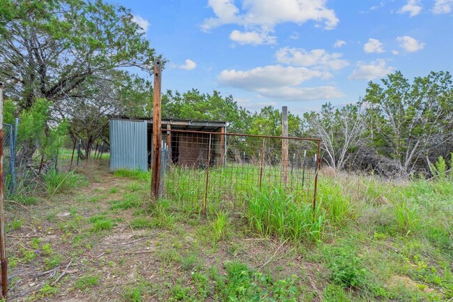 Building Photo - 330 Overlook Trail