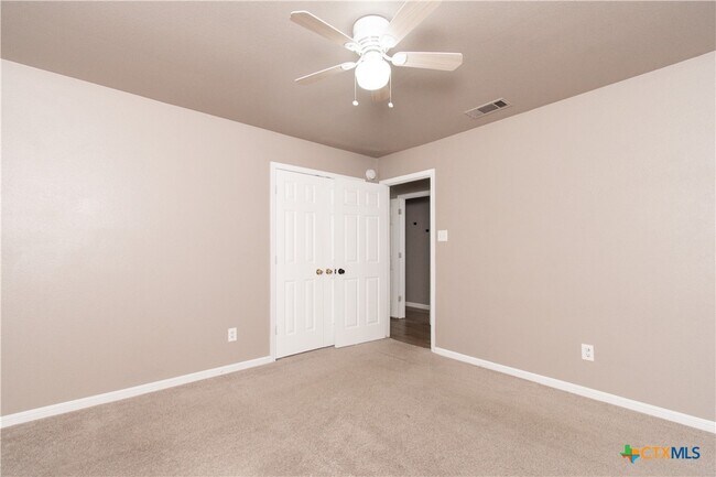 Building Photo - 4004 Bull Run Dr